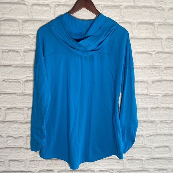 Puma  Shirt - Picture 4 of 4